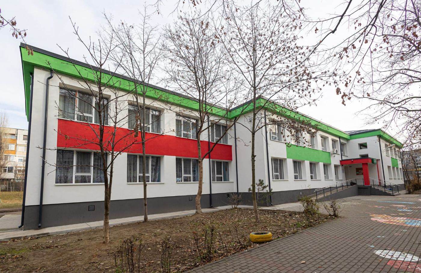 Peste 10 milioane de lei, investiţii în unităţile şcolare din Galaţi